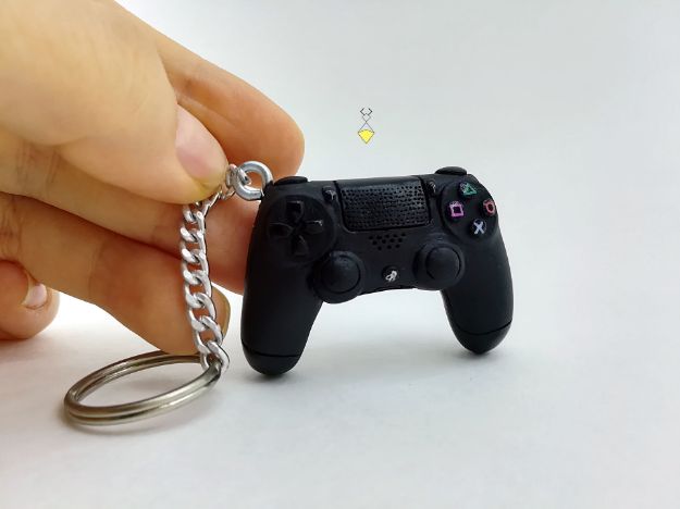תמונה של PS4 שלט - מחזיק מפתחות